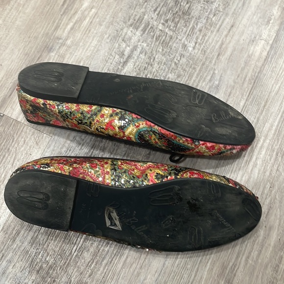 Flats - Picture 5 of 5